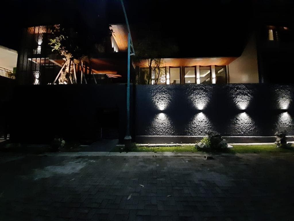 Mr. D Villa - Thumbnail 4